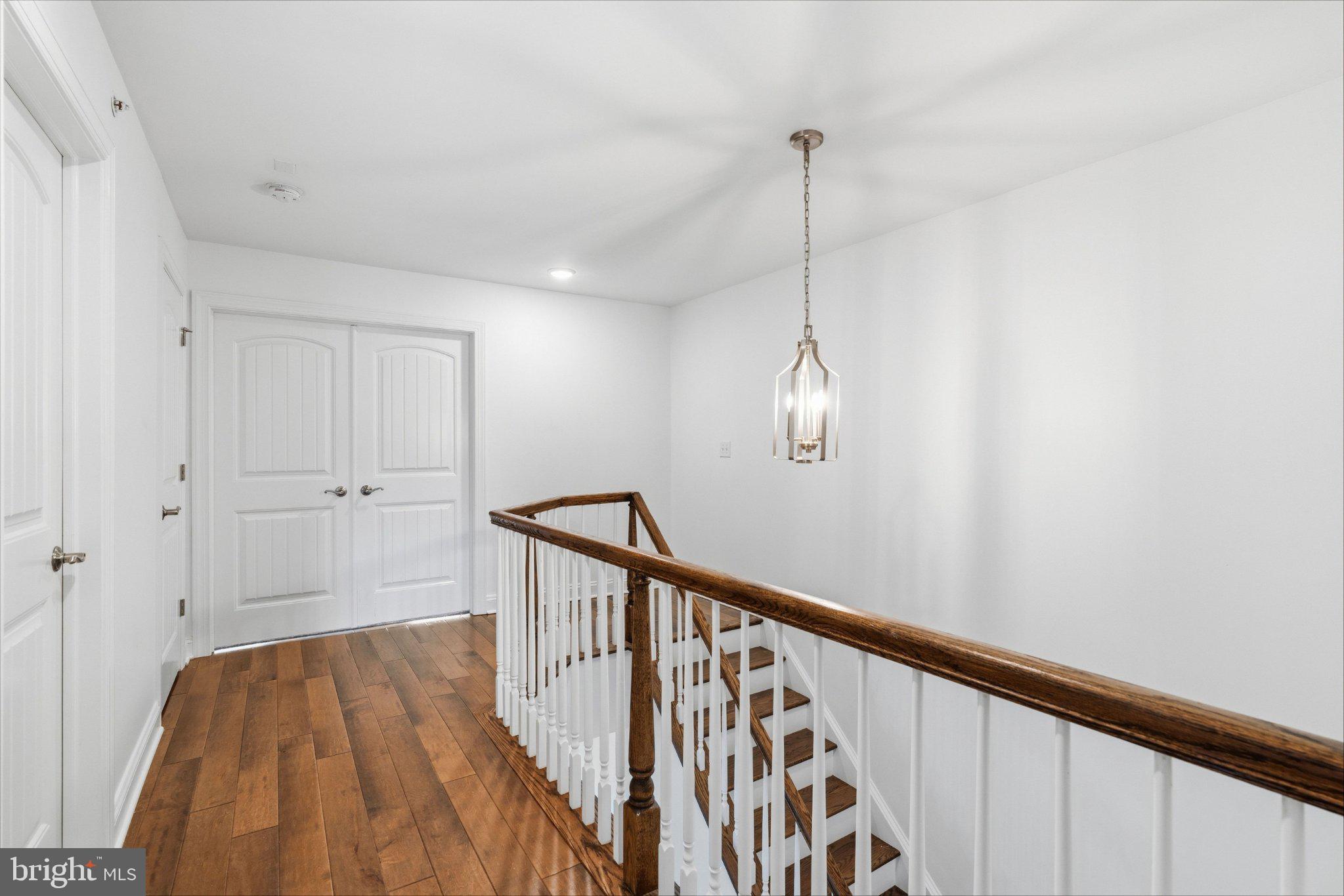 41 Spring Mill Drive Warminster, PA 18974 - Photo 28 of 45 Bright and airy hallway with charm.