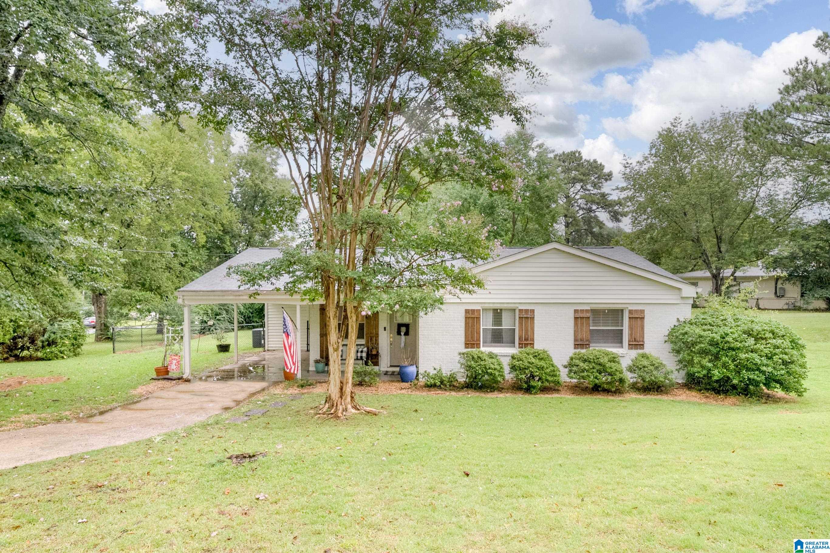 2136 Chapel Hill Road Birmingham, AL 35216 - Photo 1 of 22