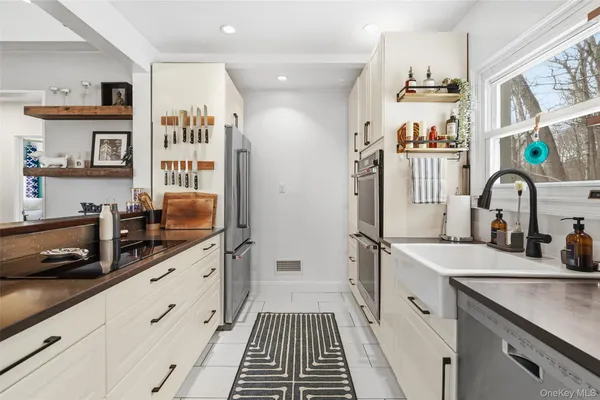 $639,000 | 11 Split Rock Road, Mahopac, NY 10541