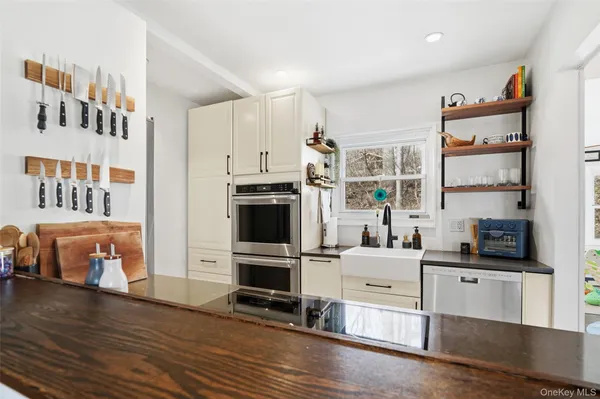 $639,000 | 11 Split Rock Road, Mahopac, NY 10541