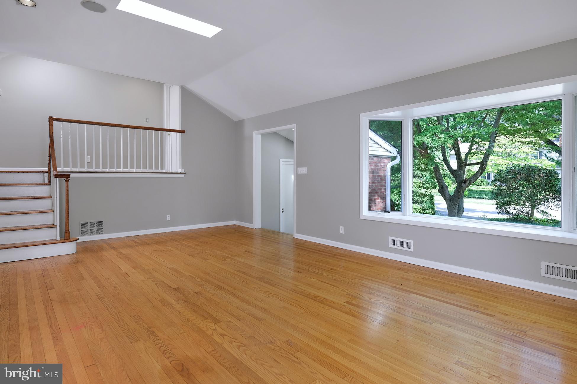 221 Riverside Drive Princeton, NJ 08540 - Photo 6 of 26 Gallery Image 6