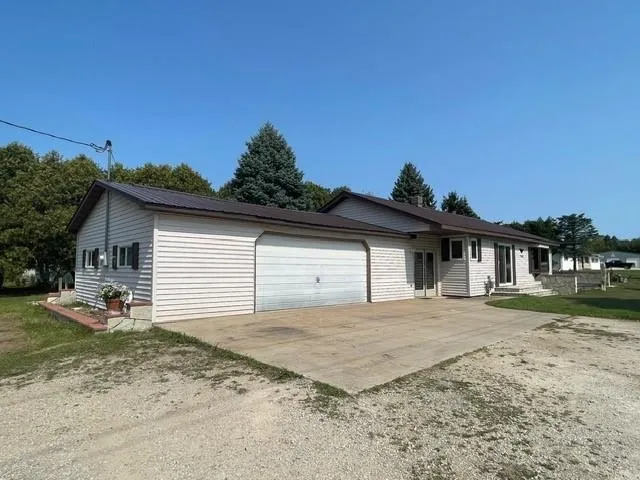 $260,000 | 7554 Highway 42, Sturgeon Bay, WI 54235