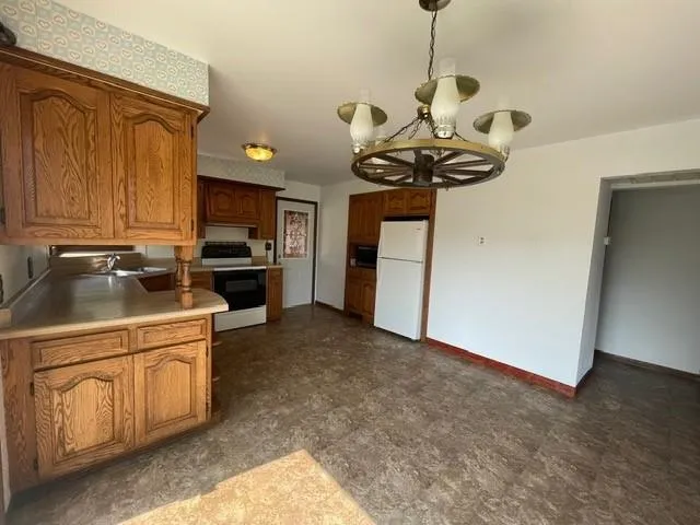 $260,000 | 7554 Highway 42, Sturgeon Bay, WI 54235