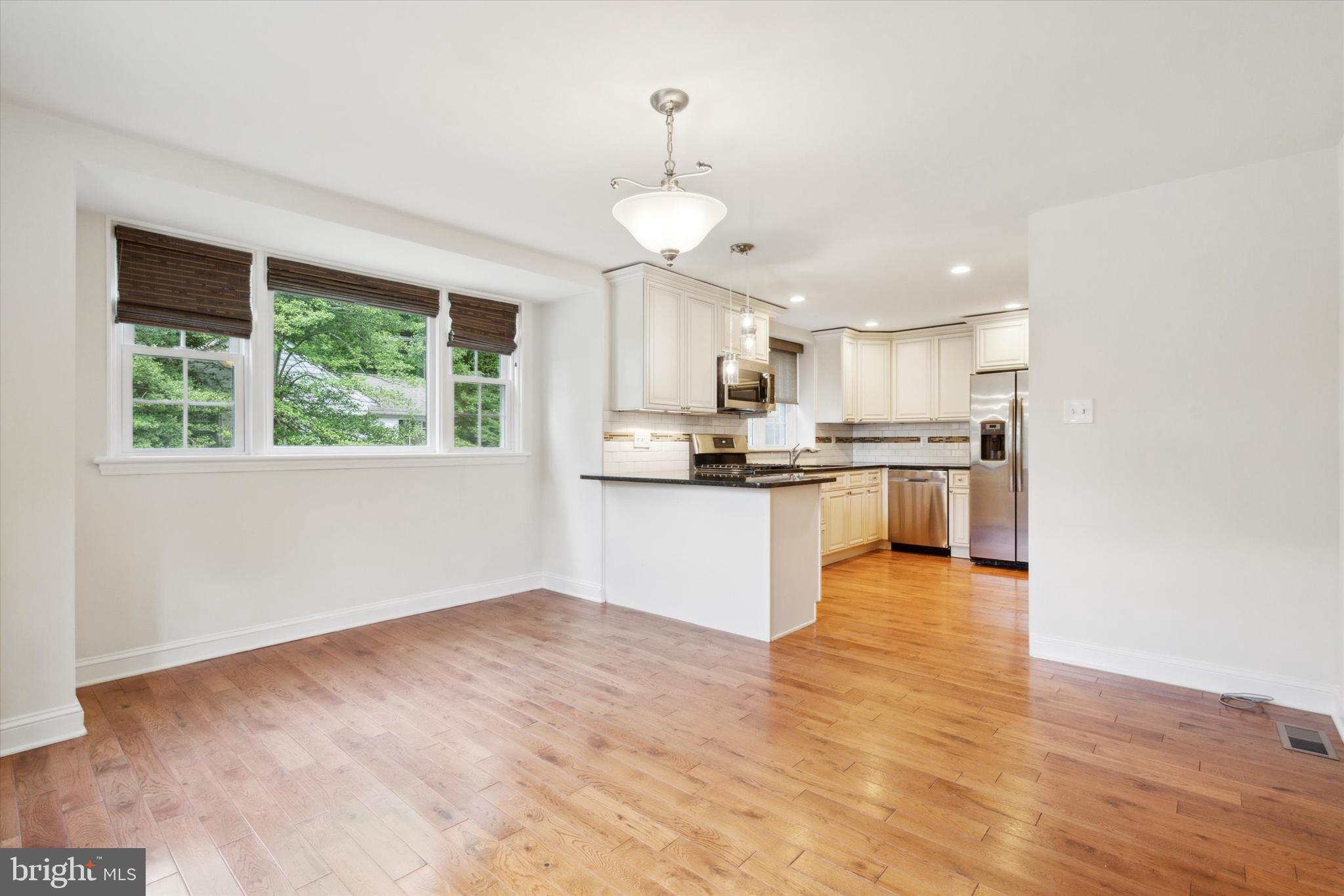 1617 Huntingdon Road Abington, PA 19001 - Photo 8 of 24 Eat-In Kitchen