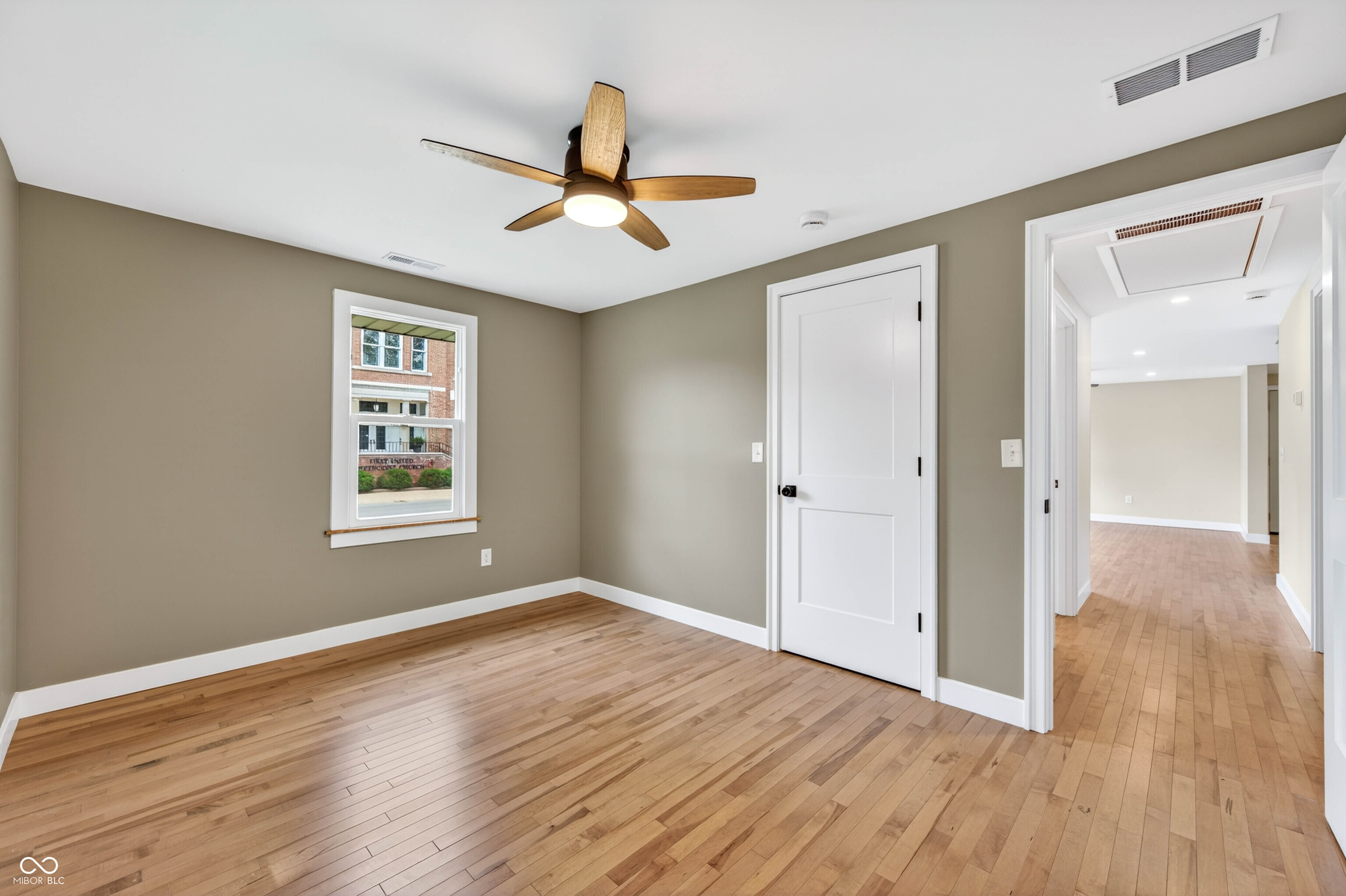 605 8th Street Columbus, IN 47201 - Photo 28 of 29