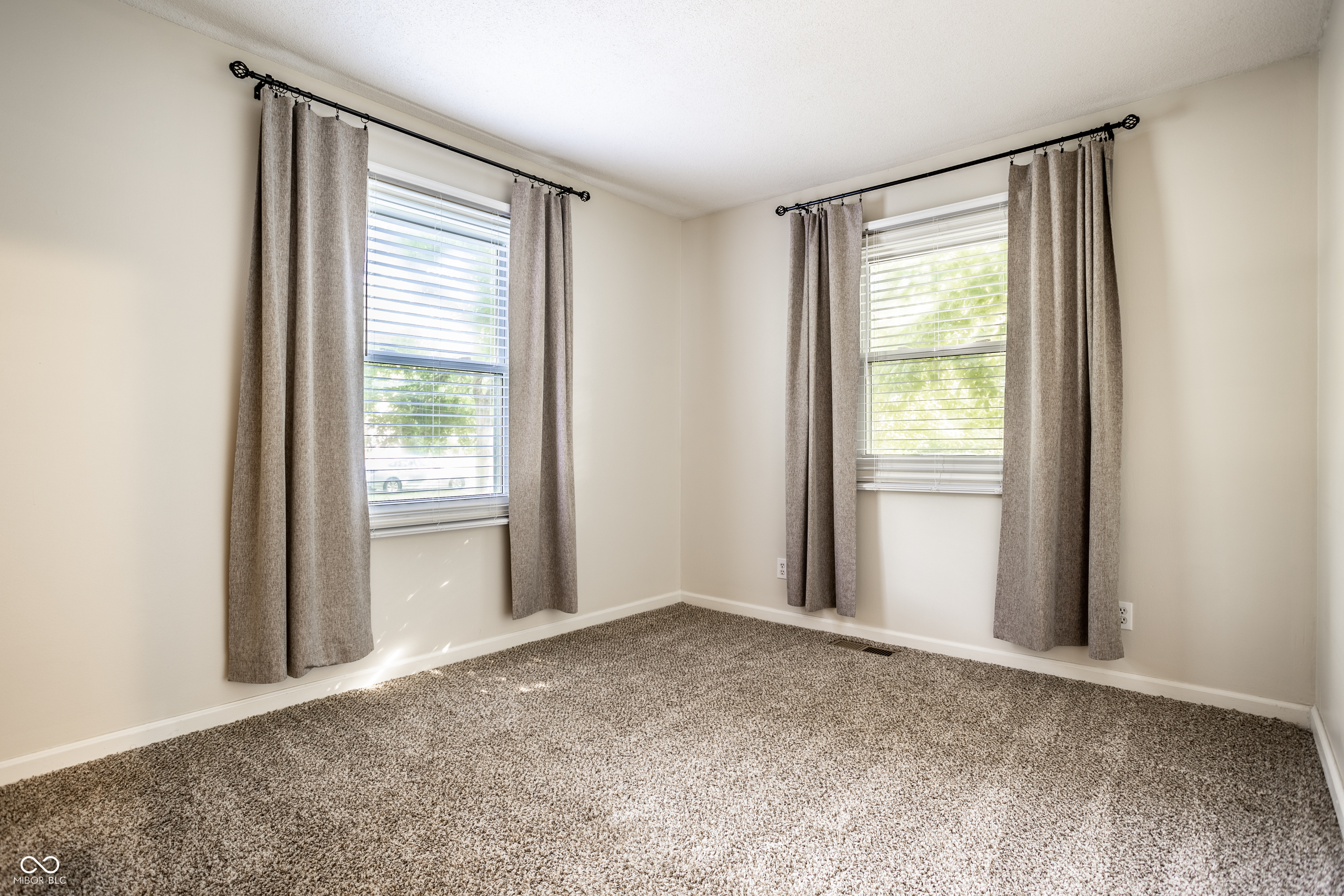 11915 Hoster Road Carmel, IN 46033 - Photo 27 of 35 Gallery Image 27