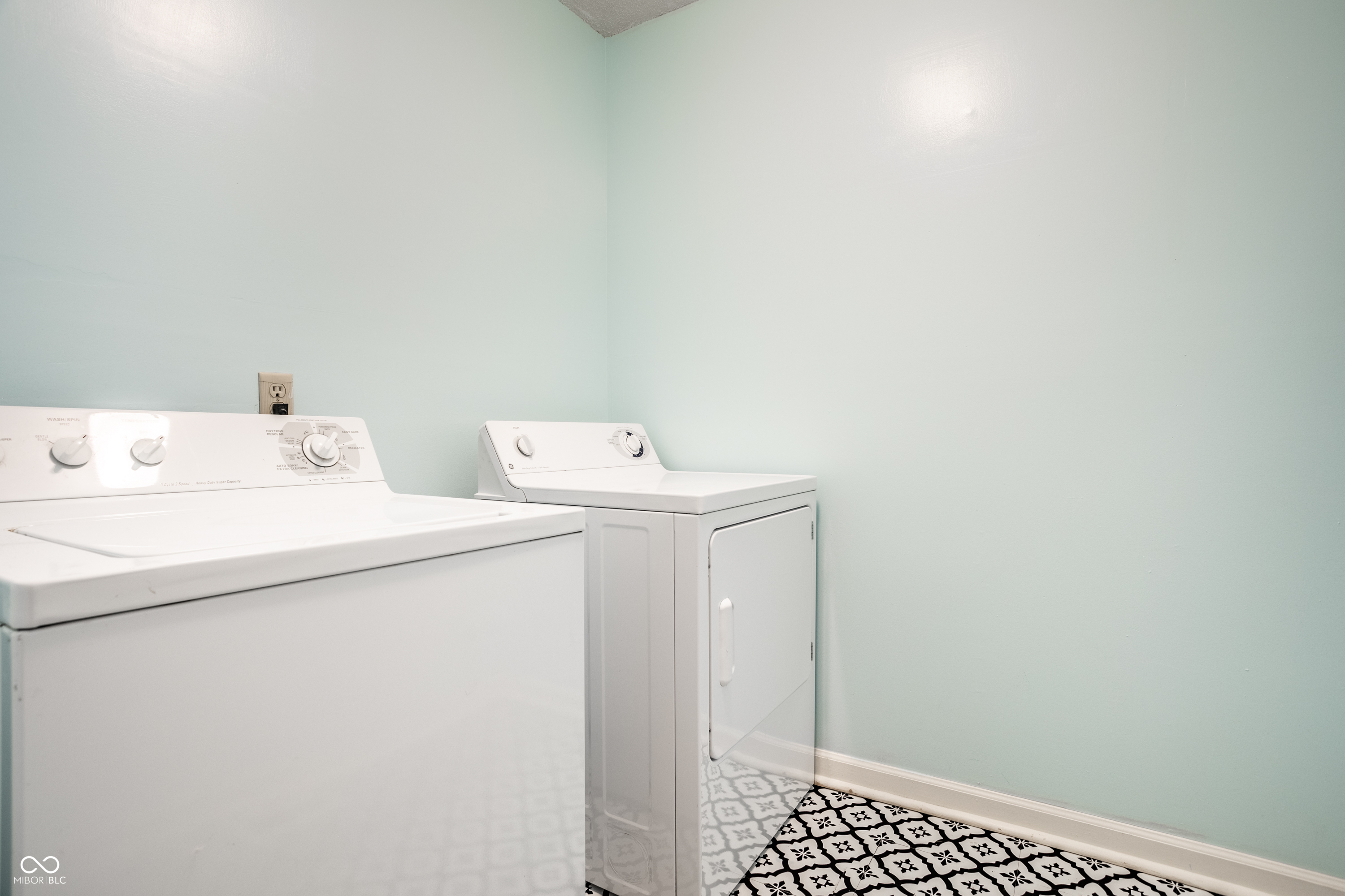 11915 Hoster Road Carmel, IN 46033 - Photo 30 of 35 Gallery Image 30
