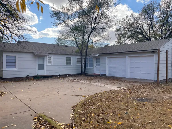 $1,850 | 3708 27th Street, Lubbock, TX 79410