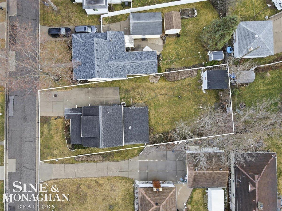 465 Louis Avenue Marine City, MI 48039 - Photo 39 of 63 50202376-d1c20758-f608-4ea1-9e36-eb17c8942288.JPG