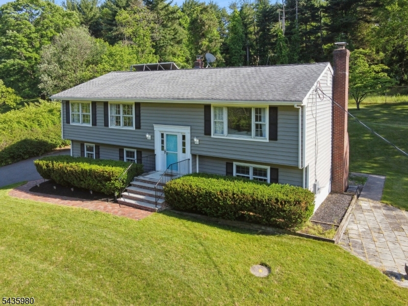 16 Old Mountain Road Lebanon, NJ 08833 - Photo 1 of 46