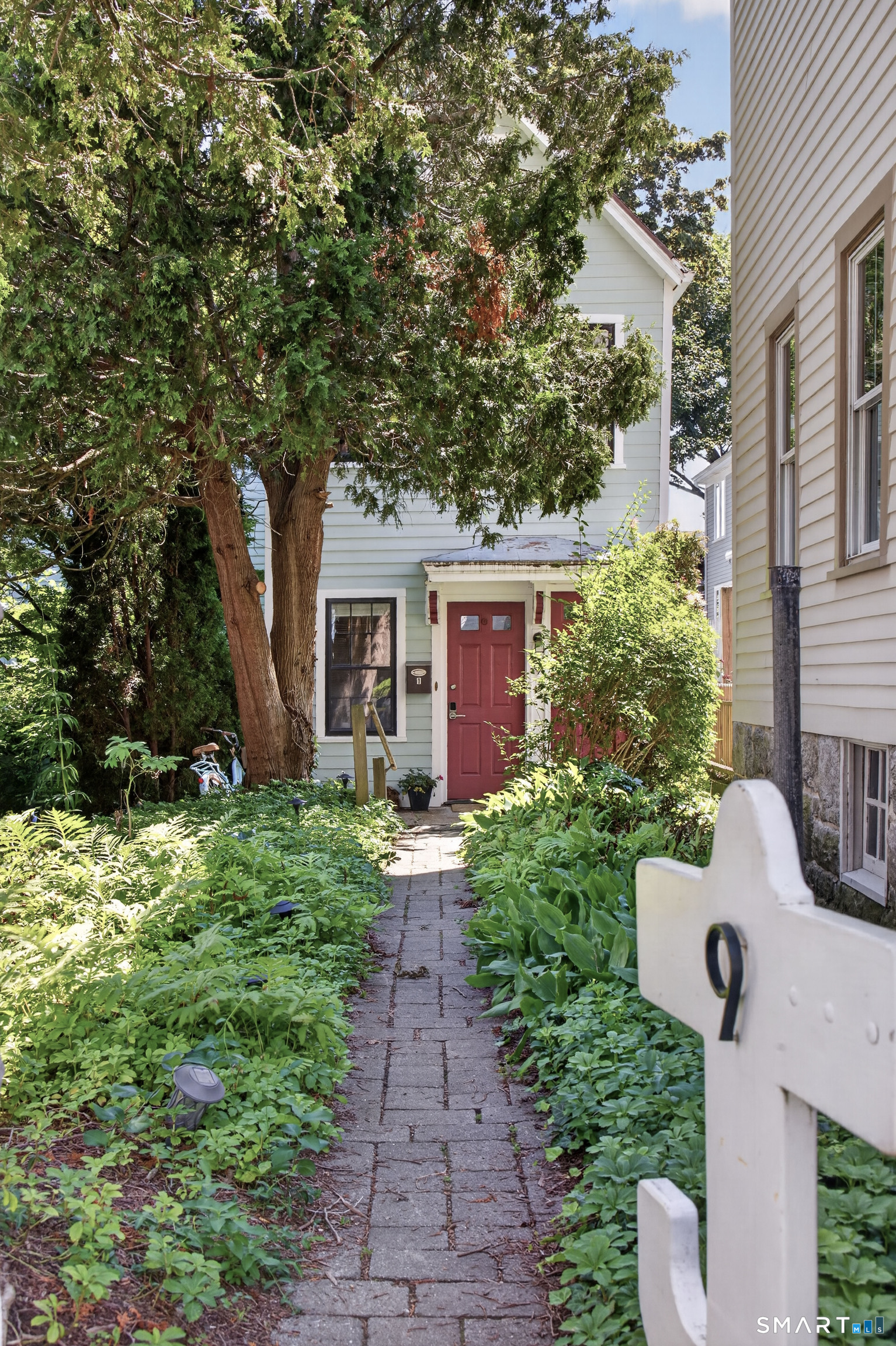 9 Cliff Street Stonington, CT 06378 - Photo 2 of 36