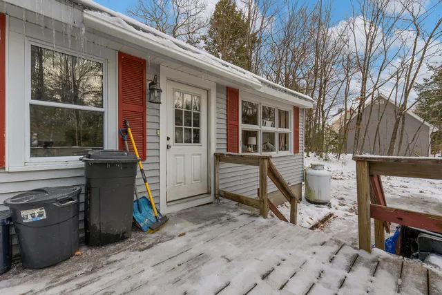 $315,000 | 16 Mason Avenue, Naples, ME 04055