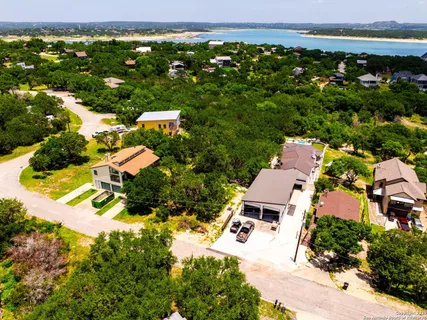 $380,000 | 1216 Lakebreeze Drive, Canyon Lake, TX 78133