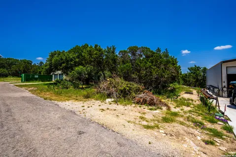 $380,000 | 1216 Lakebreeze Drive, Canyon Lake, TX 78133