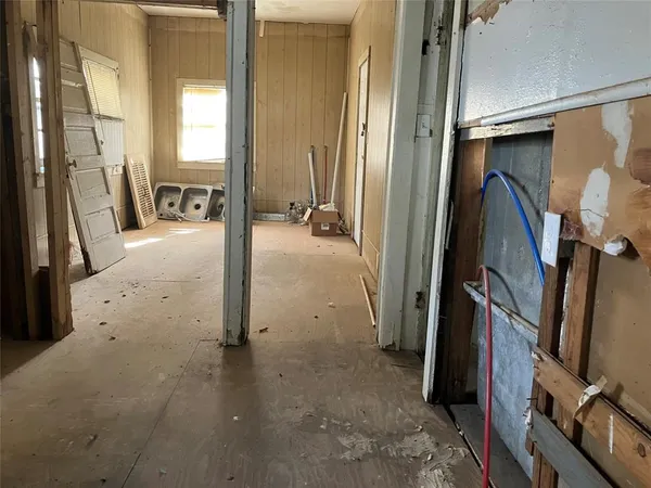 a view of a storage & utility room