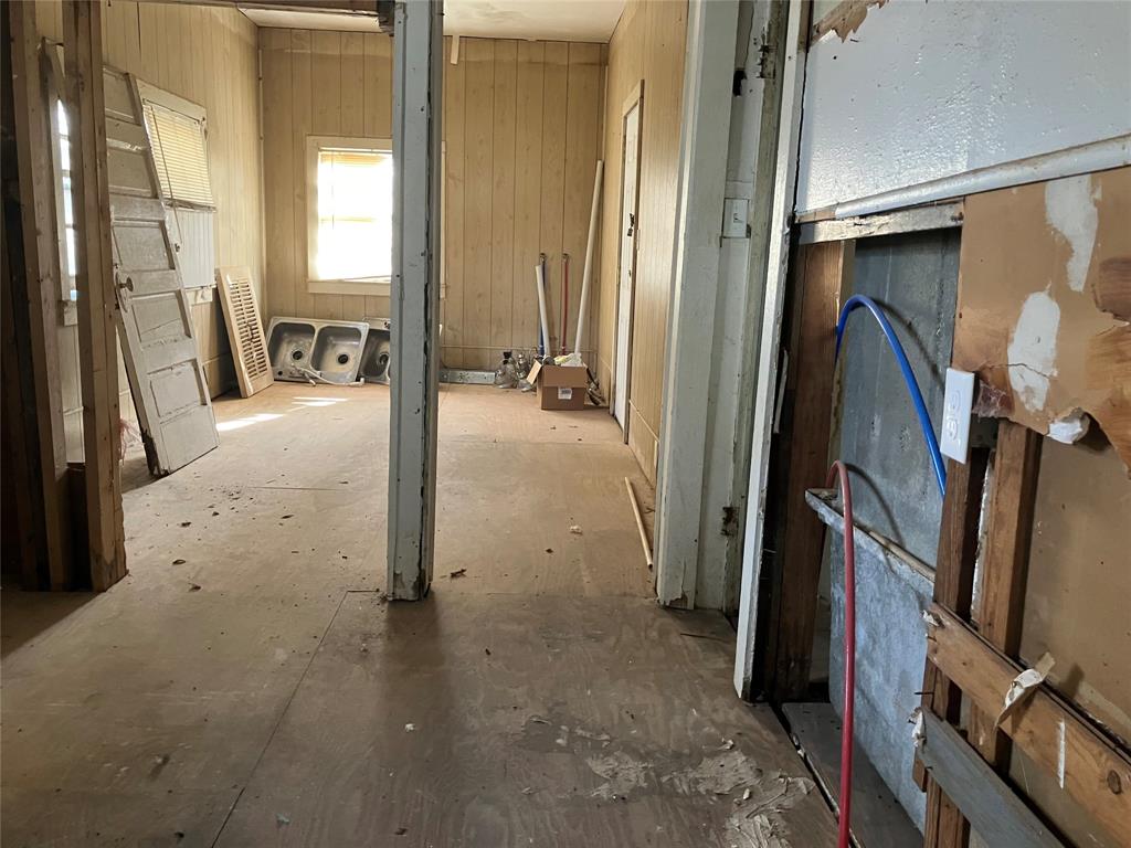 706 8th Street Southeast Paris, TX 75460 - Photo 13 of 20