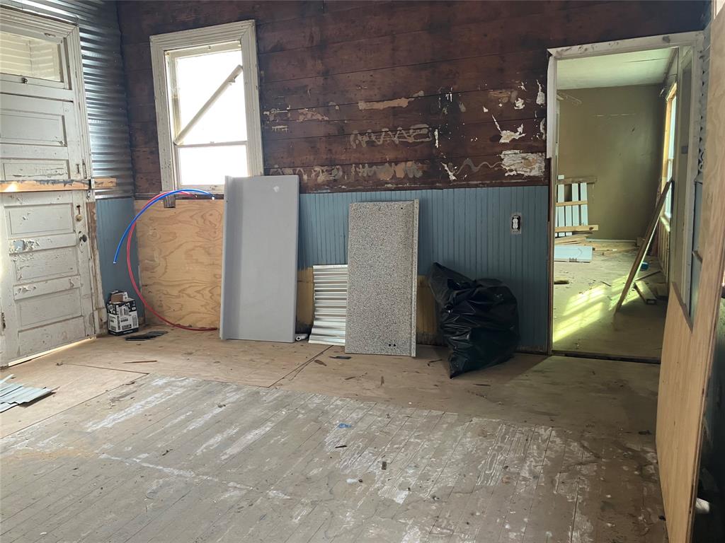 706 8th Street Southeast Paris, TX 75460 - Photo 14 of 20