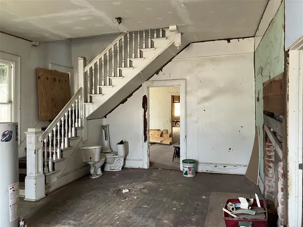 a view of an entryway with staircase