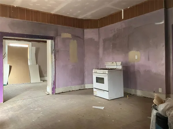 a view of a storage & utility room