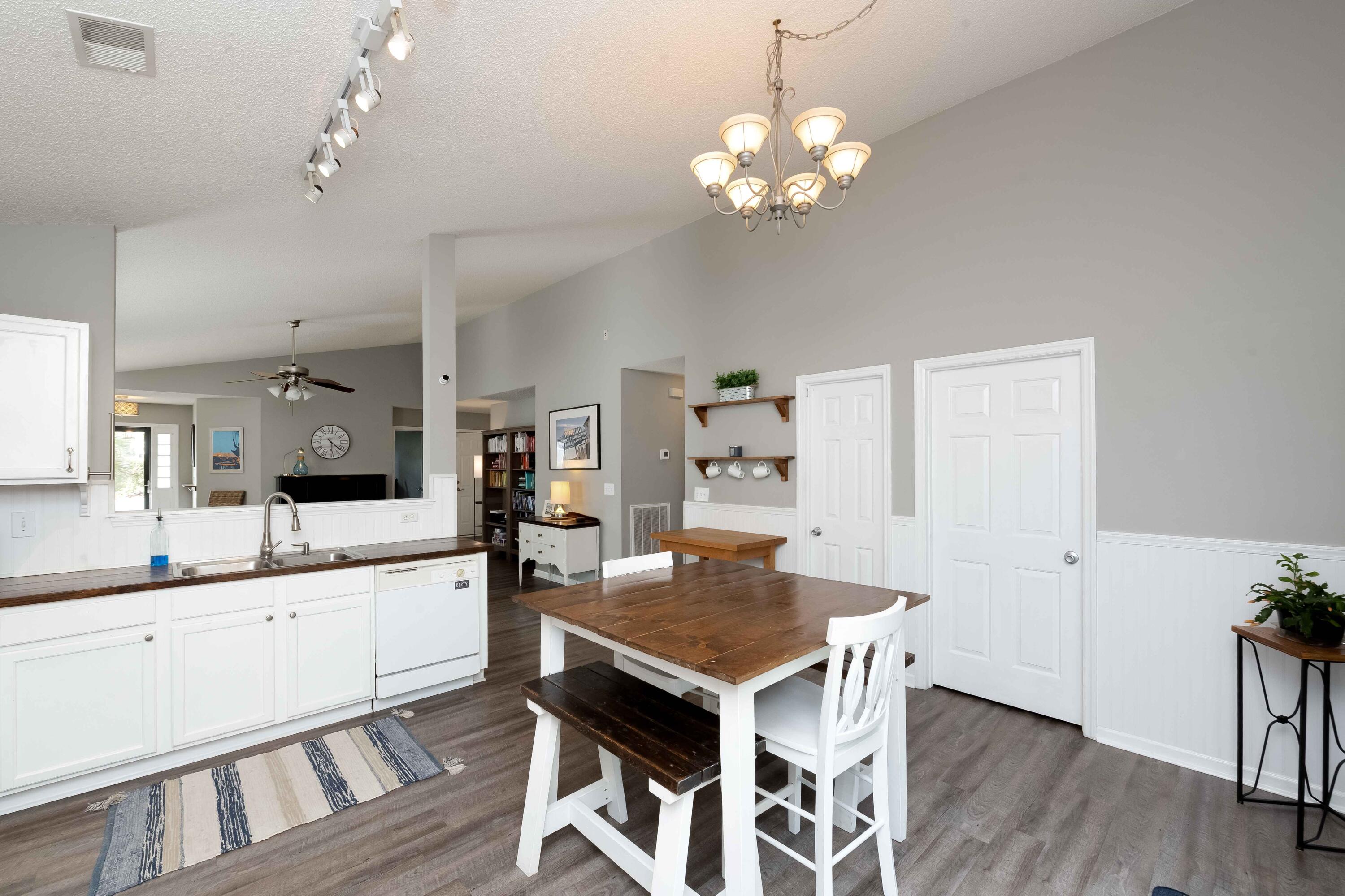 8067 Old London Road North Charleston, SC 29406 - Photo 16 of 35 8067 Old London-12