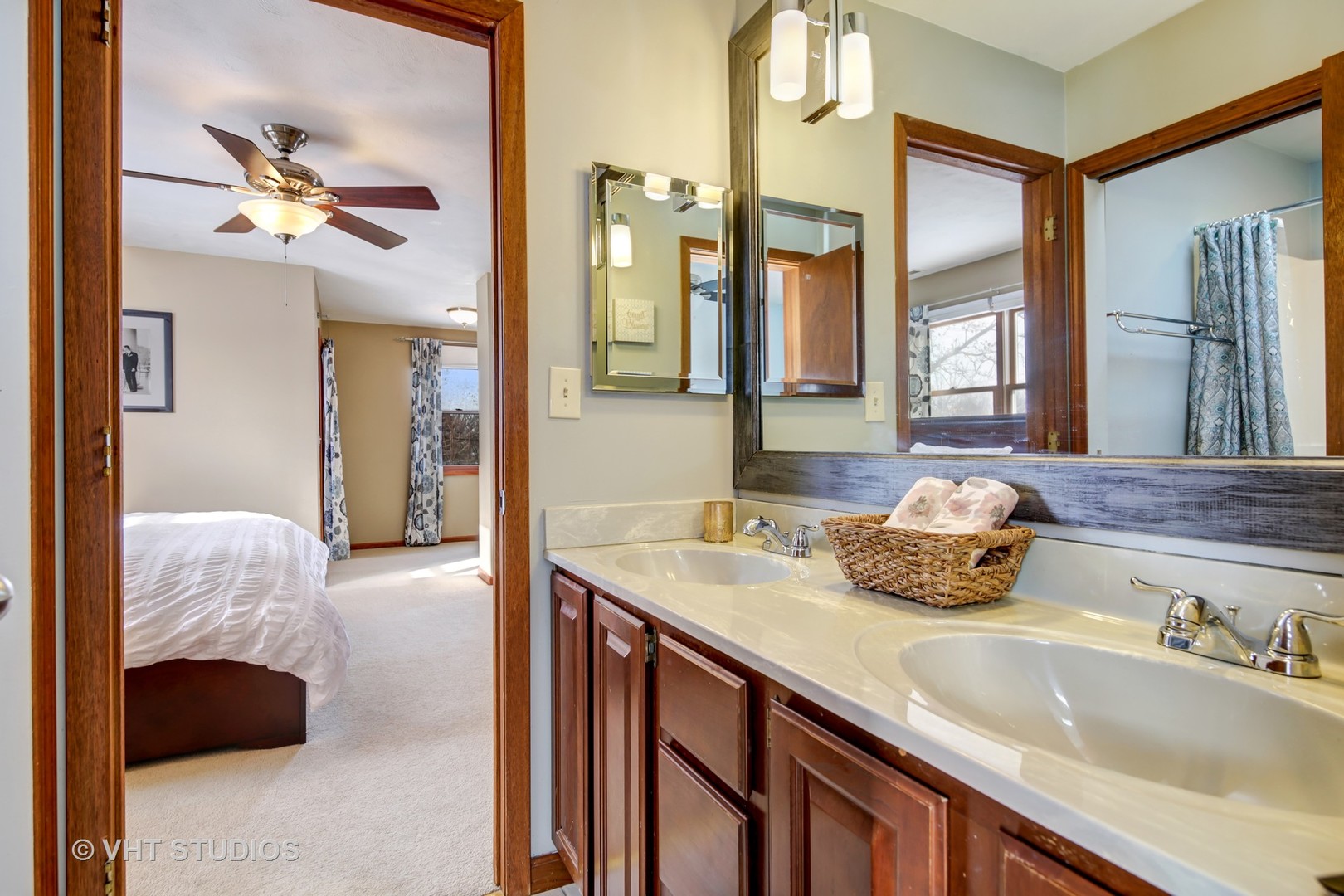 4828 Douglas Road Downers Grove, IL 60515 - Photo 11 of 21