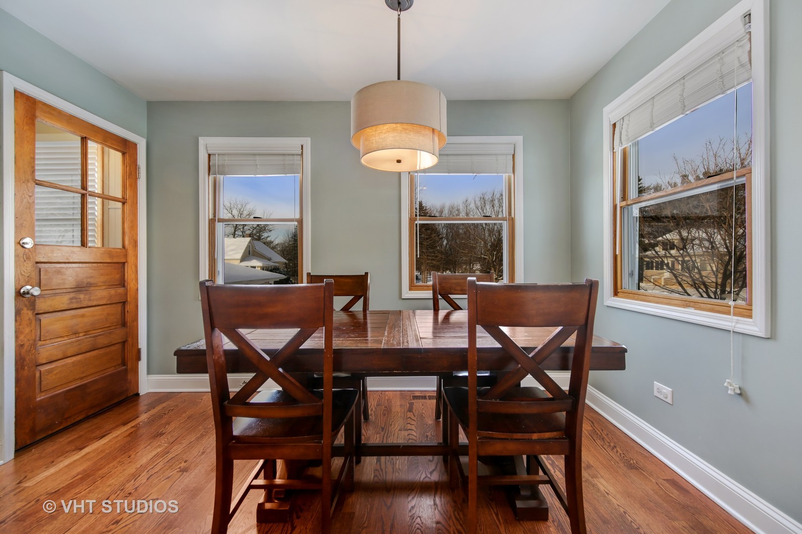 4828 Douglas Road Downers Grove, IL 60515 - Photo 7 of 21