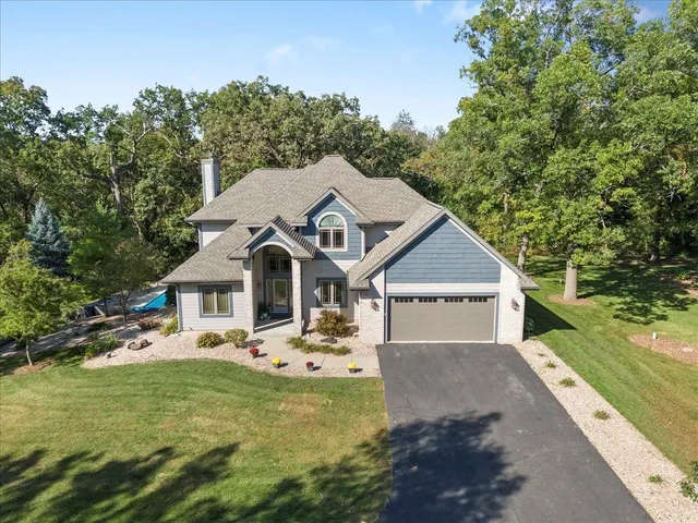 $1,100,000 | 2082 Tower Drive, Stoughton, WI 53589