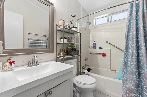 $299,000 | 13877 Tam O Shanter Drive, Victorville, CA 92395