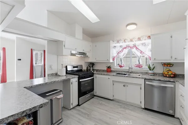 $299,000 | 13877 Tam O Shanter Drive, Victorville, CA 92395