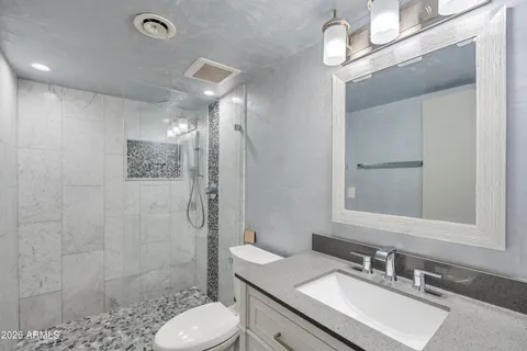 $4,100,000 | 6900 North Highlands Drive, Paradise Valley, AZ 85253