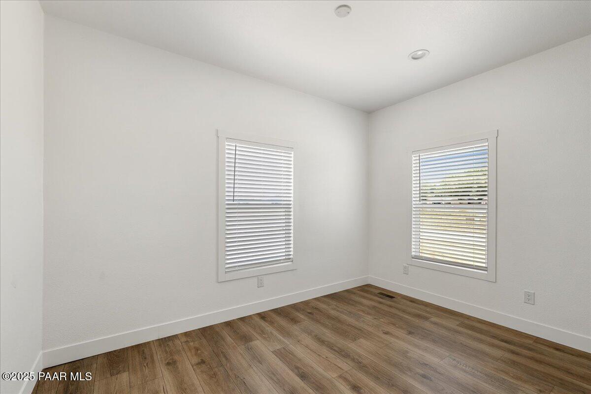 55 Hawaii Road Paulden, AZ 86334 - Photo 10 of 15 06-Dining Area