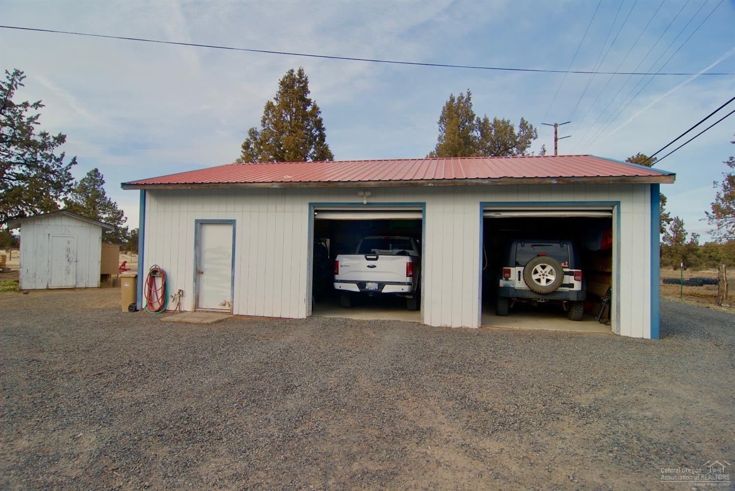 6006 Southwest Cougar Road Terrebonne, OR 97760 - Photo 20 of 20 2 car garage with large shop bay as well