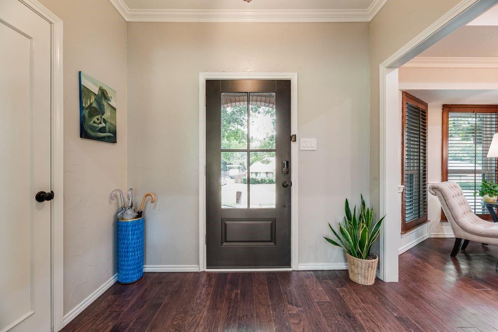 2908 Roaring Springs Road Grapevine, TX 76051 - Photo 6 of 34