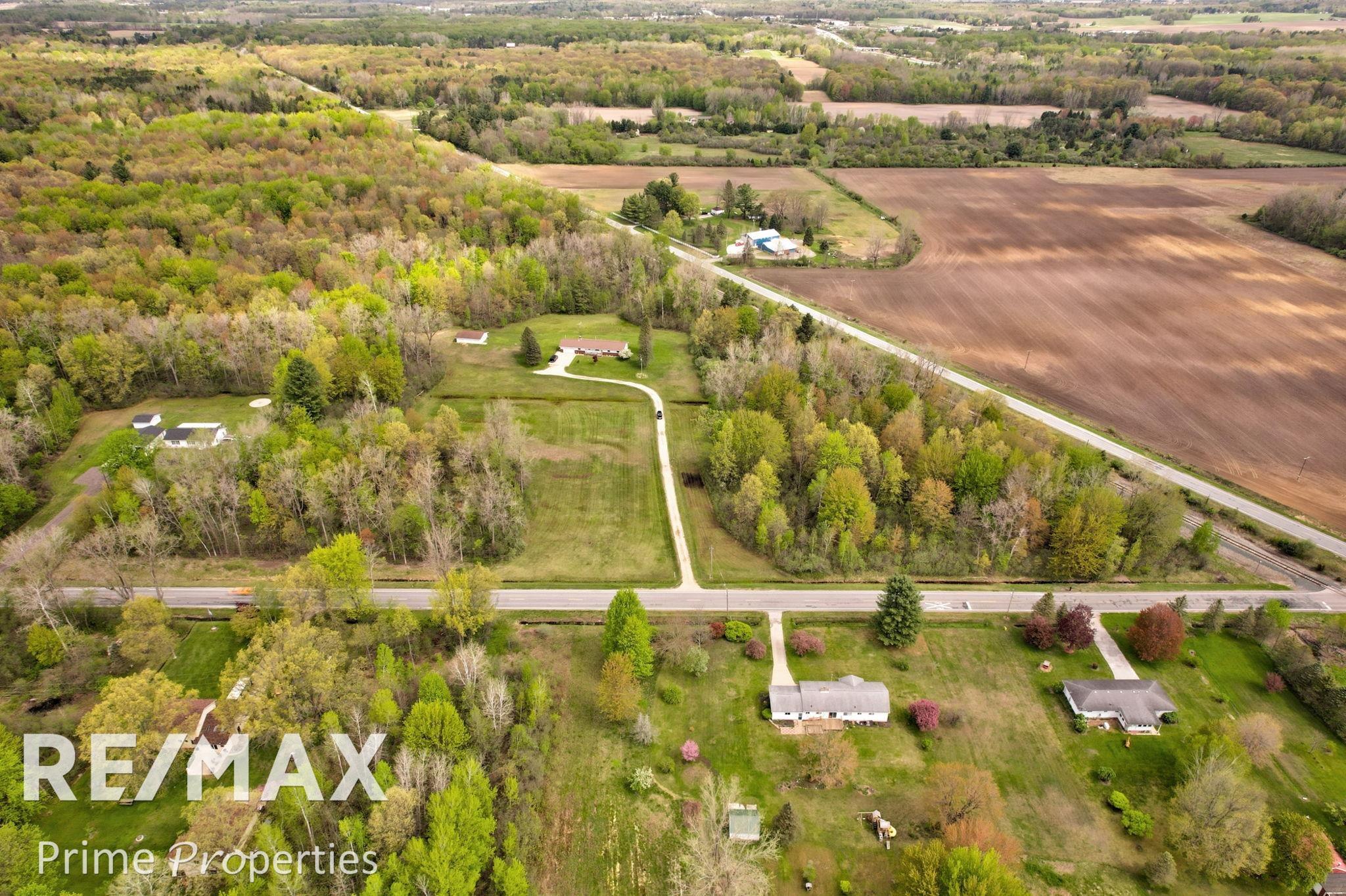 4301 Curtis Road Birch Run, MI 48415 - Photo 51 of 59 50208296-1260e7fd-1f5c-4360-8f89-d0479c675647.JPG