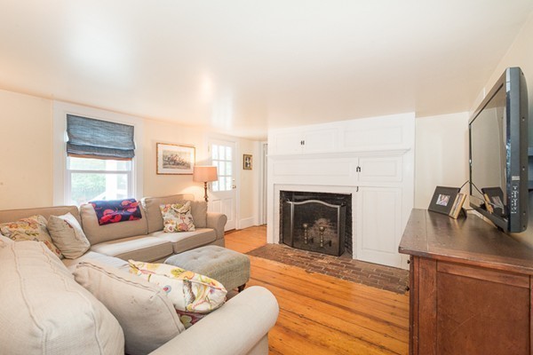 114 South Main Street Topsfield, MA 01983 - Photo 5 of 19 Gallery Image 5