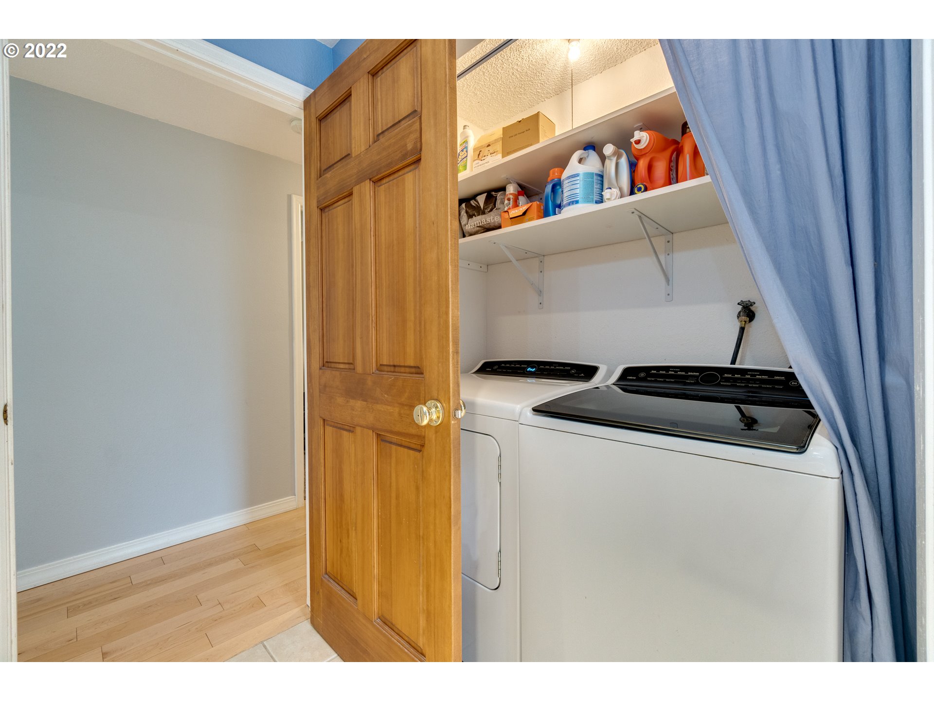 4330 Southeast Hillyard Road Gresham, OR 97080 - Photo 16 of 18 Laundry