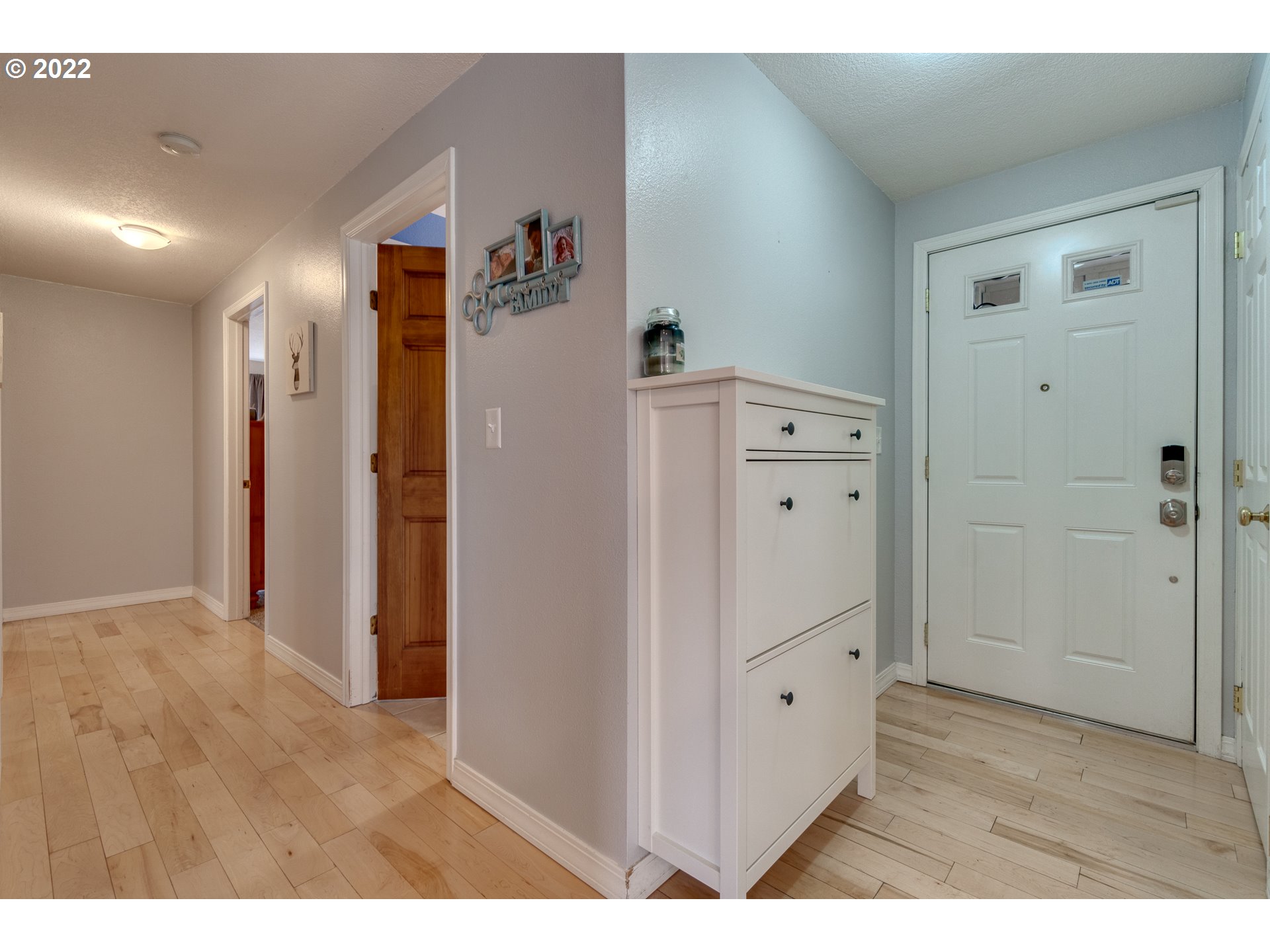 4330 Southeast Hillyard Road Gresham, OR 97080 - Photo 7 of 18 Hallway