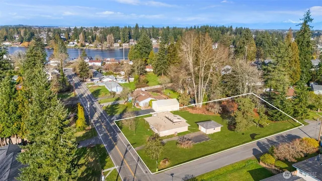 $825,000 | 14603 40th Avenue West, Lynnwood, WA 98087