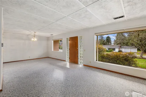 $825,000 | 14603 40th Avenue West, Lynnwood, WA 98087