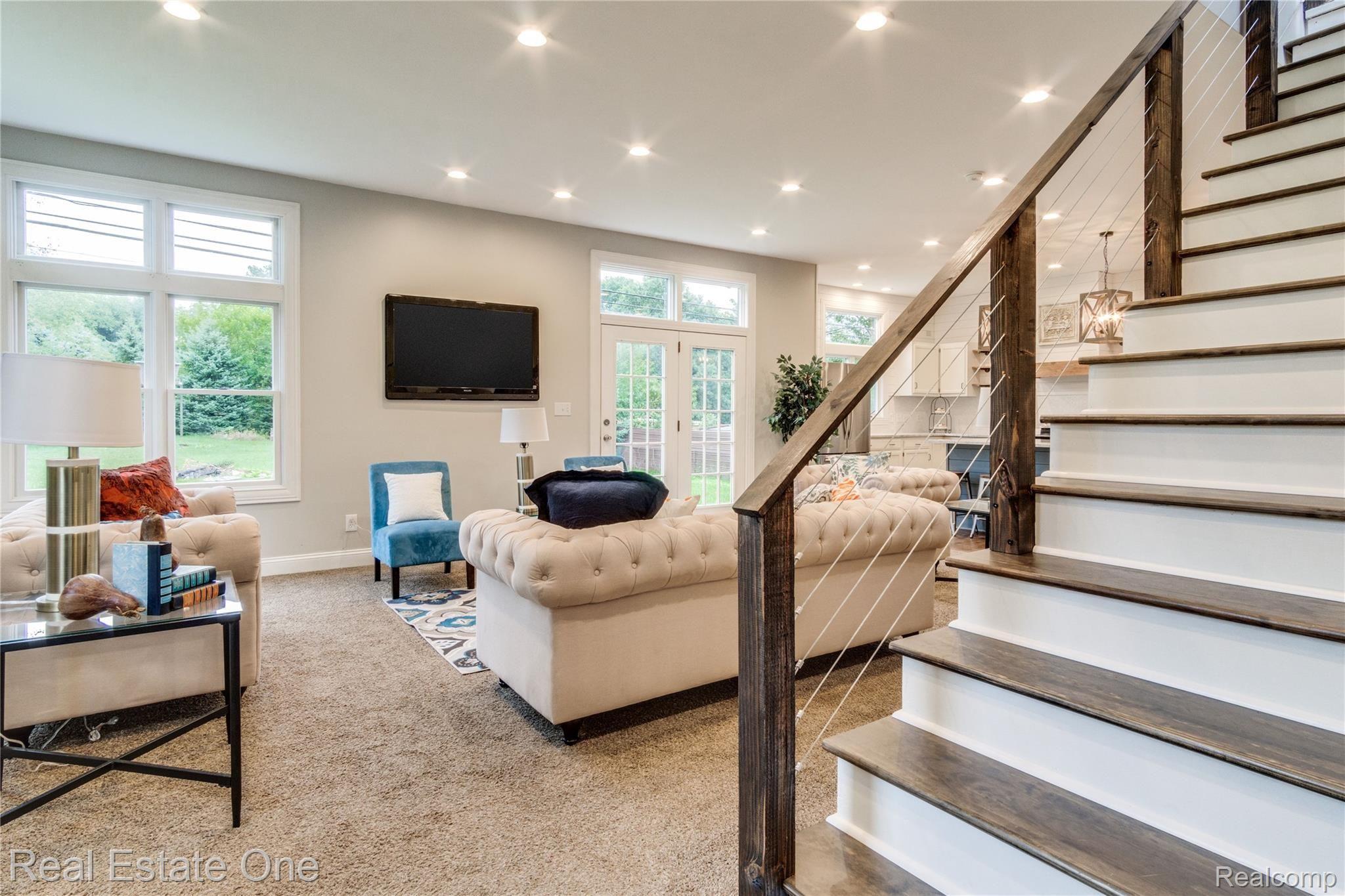 6770 Walters Road Clarkston, MI 48346 - Photo 9 of 61 Interiors (6 of 52).jpg