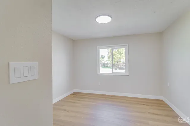 $299,999 | Undisclosed Address, Bakersfield, CA 93306