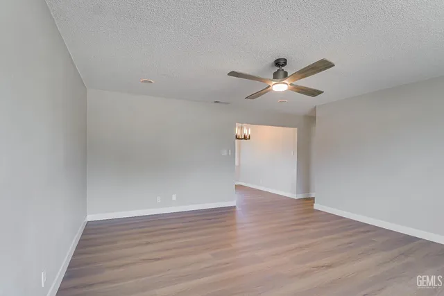 $299,999 | Undisclosed Address, Bakersfield, CA 93306