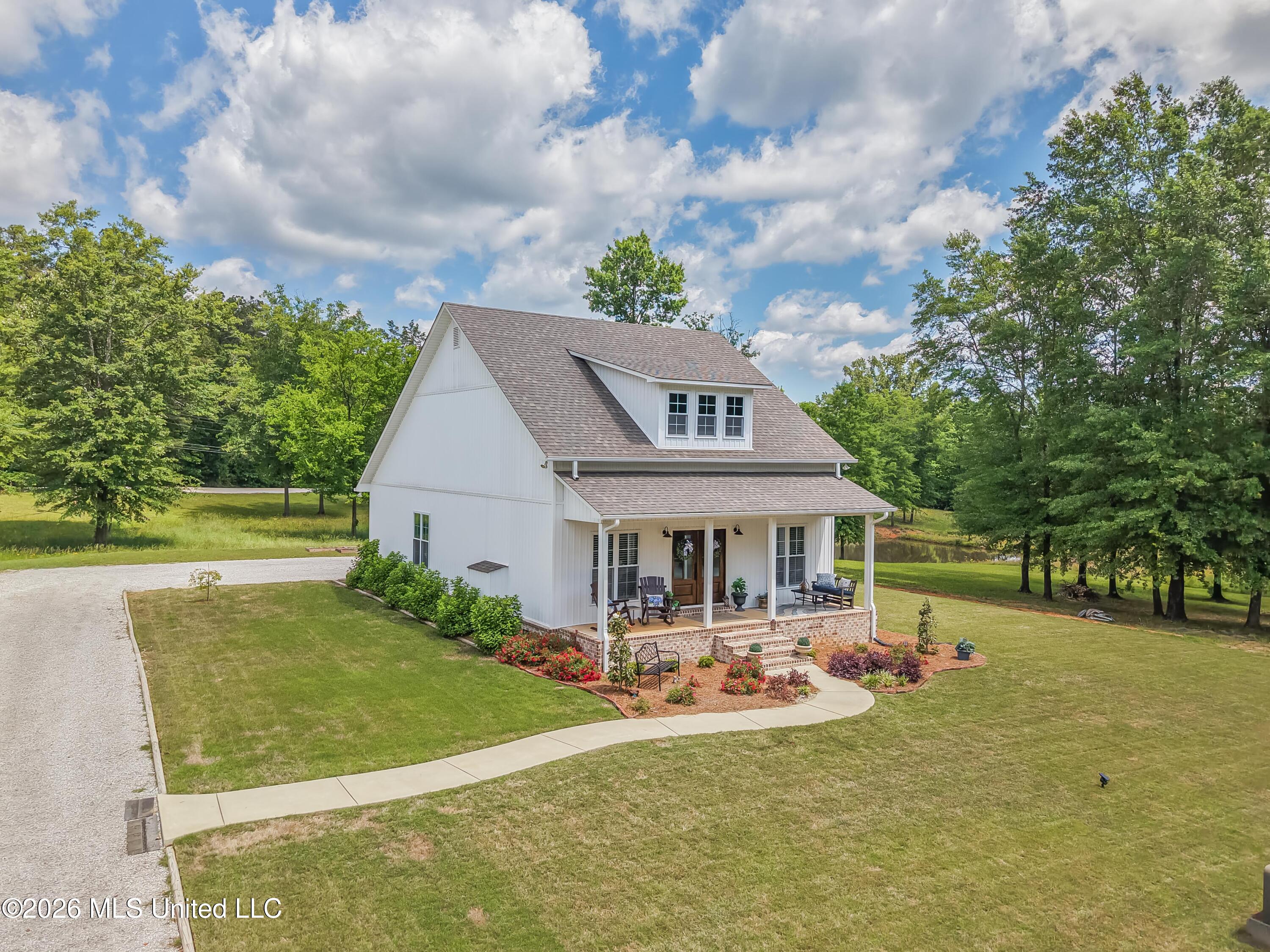 286 Graham Road Iuka, MS 38852 - Photo 2 of 43 286 Graham St-1