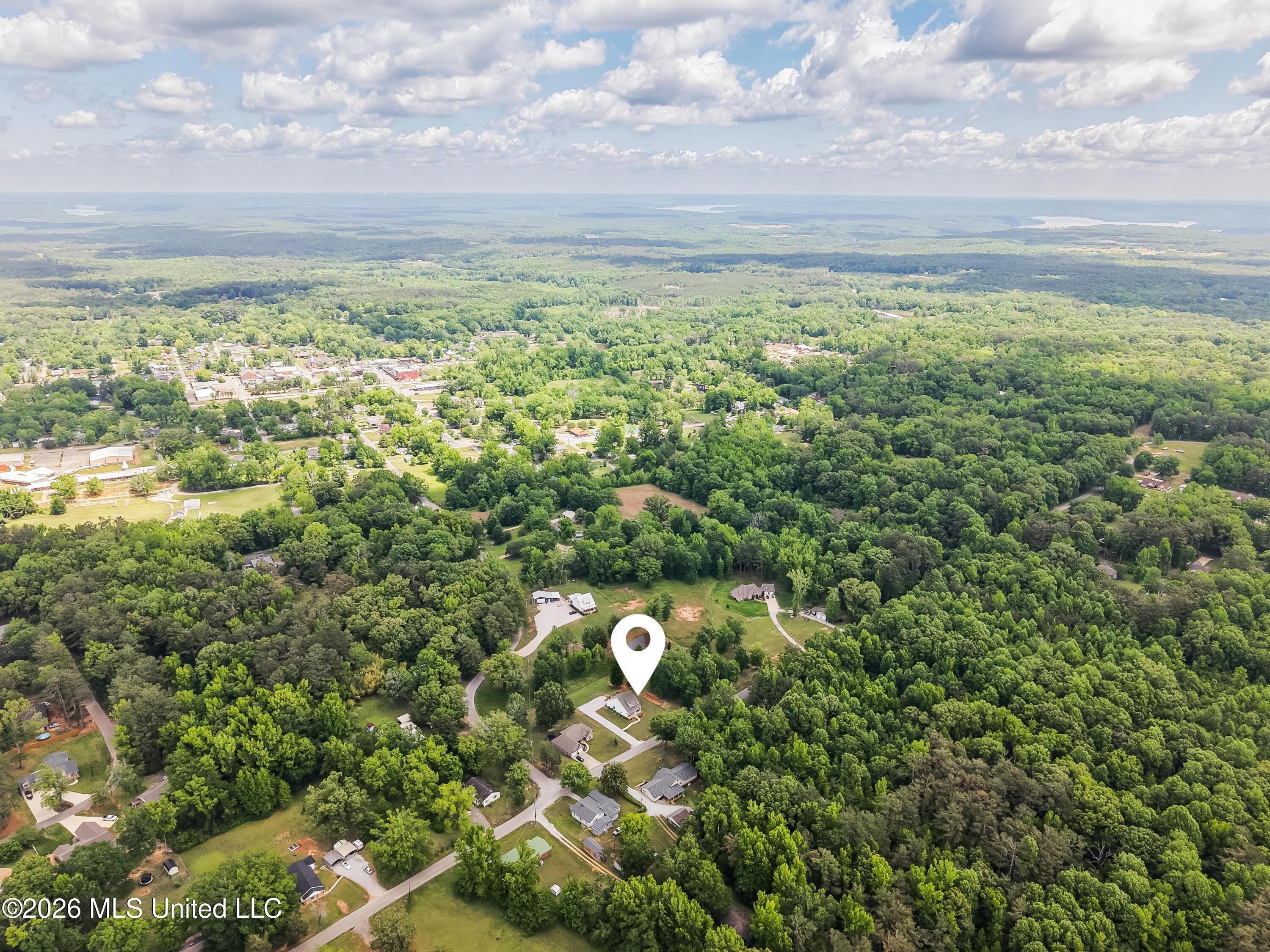 286 Graham Road Iuka, MS 38852 - Photo 8 of 43 286 Graham St-10
