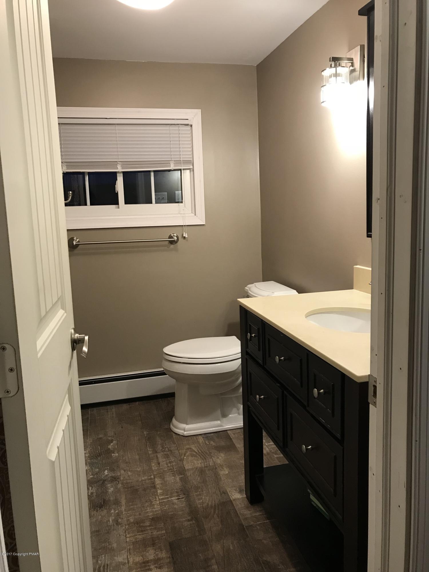 126 Old Stagecoach Road Gilbert, PA 18331 - Photo 18 of 24 Updated Bathroom