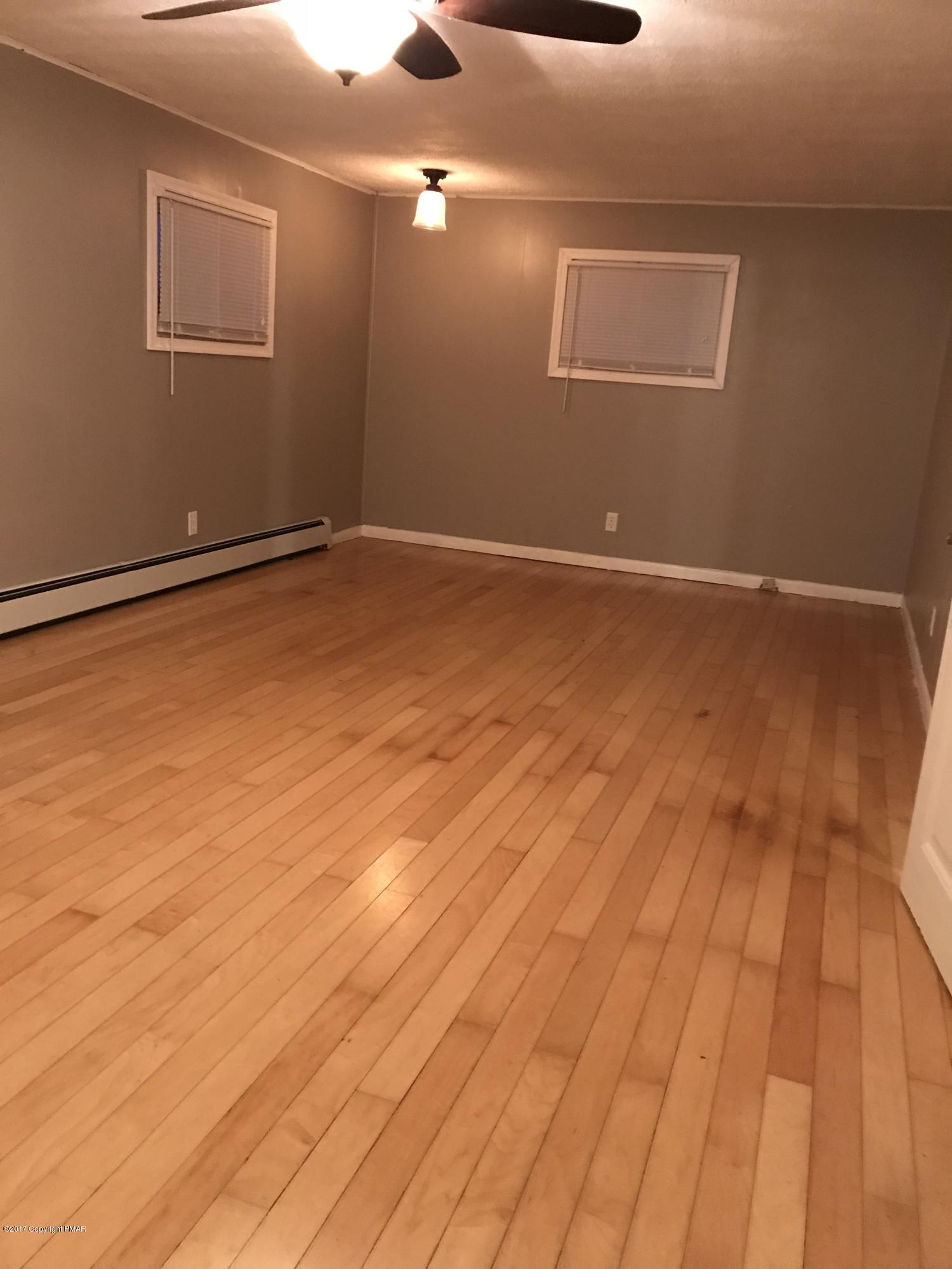 126 Old Stagecoach Road Gilbert, PA 18331 - Photo 21 of 24 IMG_2163