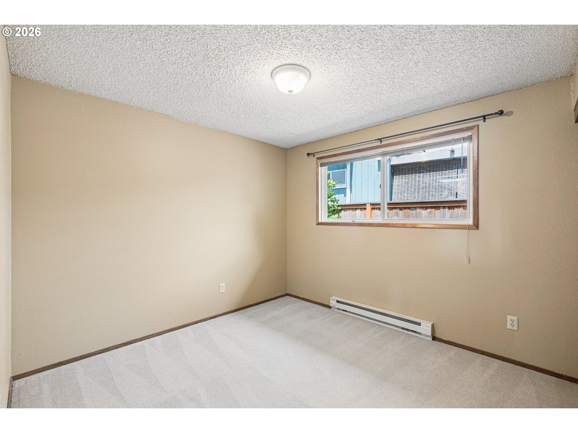 255 West Berkeley Street Gladstone, OR 97027 - Photo 25 of 37 a view of an empty room