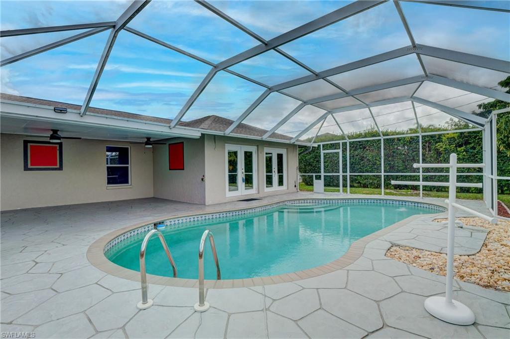 3035 42nd Terrace Southwest Naples, FL 34116 - Photo 41 of 48 Swimming pool