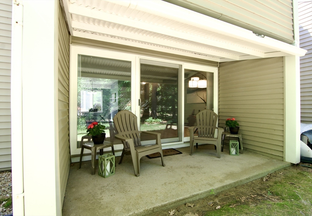 264 Nassau Drive, Unit 264 Springfield, MA 01129 - Photo 4 of 26