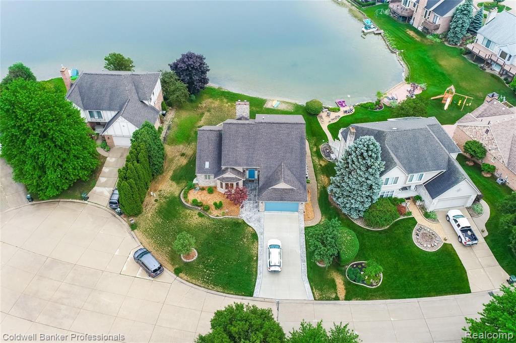 2211 South Shore Court Rochester Hills, MI 48307 - Photo 45 of 48